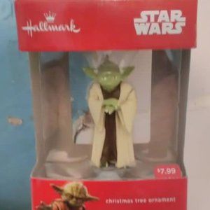 2018 Hallmark Star Wars Yoda Christmas Ornament Red Box